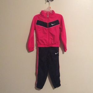 Girls Nike outfit